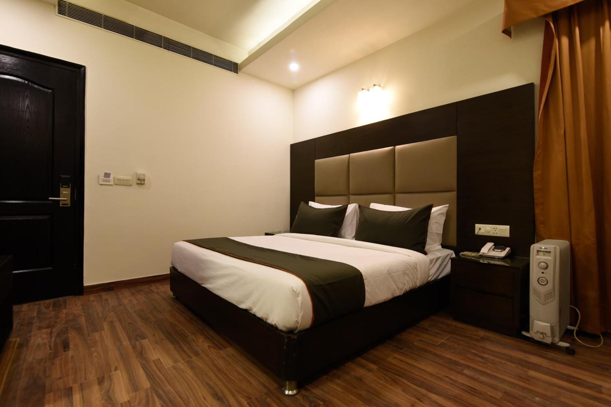 Hotel O Venkata Sai Sadan Mathrusree Nagar Kondapur  Exterior foto