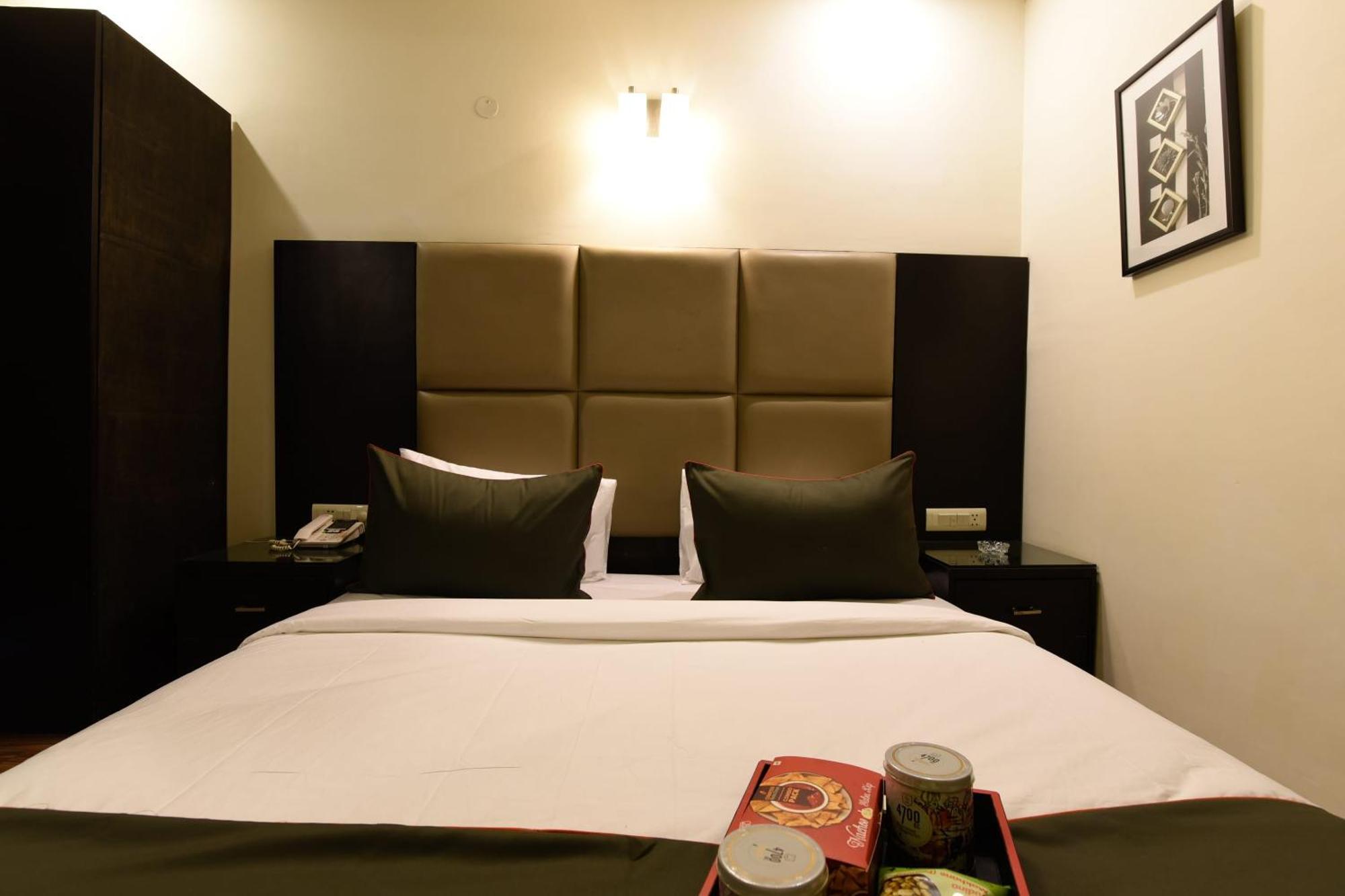 Hotel O Venkata Sai Sadan Mathrusree Nagar Kondapur  Exterior foto